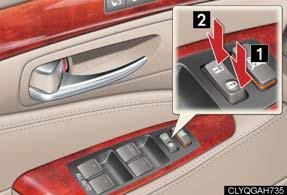 Locks Unlocks Locking the vehicle from outside Using the entry function or wireless remote