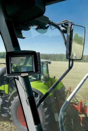 Improved visibility, easier loading, smoother swivelling. The CLAAS OPTI FILL discharge chute control simplifies handling, while the CLAAS TELE CAM improves the view.