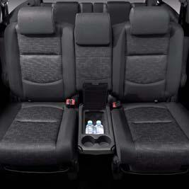 left-had secod-row seat, creatig a spacious compartmet.