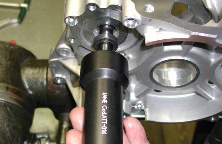 PLASTIC HAMMER). (see Fig.16). IF GEARS ARE NOT PROPERLY LOCATED, VIBRATION DAMPING SYSTEM WILL NOT OPERATE PROPERLY.