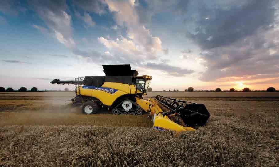14 15 DRAPER FRONTS PRODUCTIVE CROP MANAGEMENT HARVESTING CANOLA EFFICIENTLY New Holland has developed systems which give operators a helping hand when working with these harvesting giants.