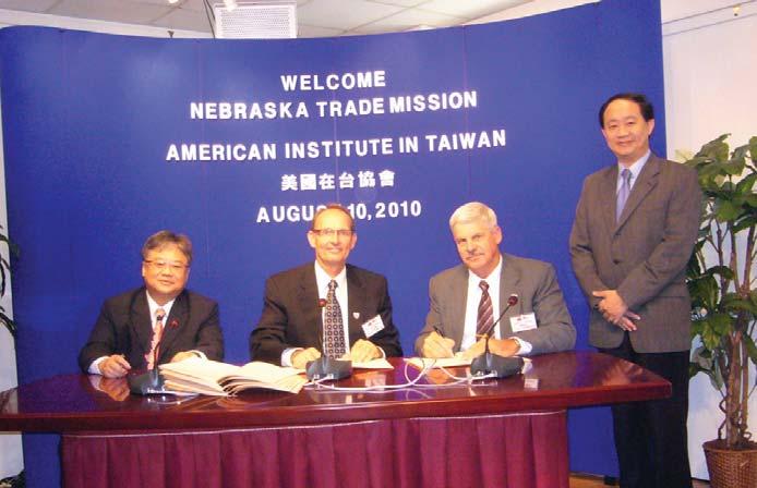 Nebraska Trade Delegation Signs Agreement with Taiwan for Corn, Soybeans and Wheat Governor Dave Heineman and Nebraska Agriculture Director Greg Ibach announced that an agreement has been reached