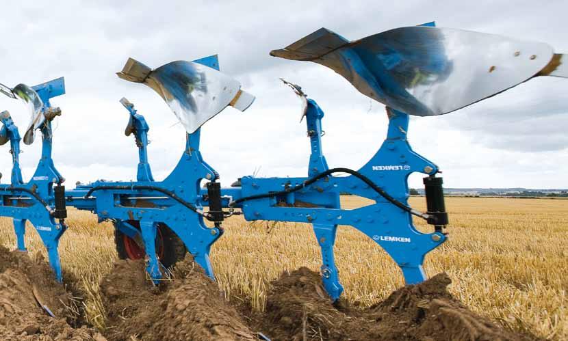 These ploughs allow rapid hydraulic adjustment from on-land to in-furrow mode, for instance for ploughing-in the last furrows.