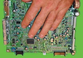 REPAIR PROCEDURE NOTE: Before you replace a PCB, refer to the PCB HANDLING PRECAUTIONS.