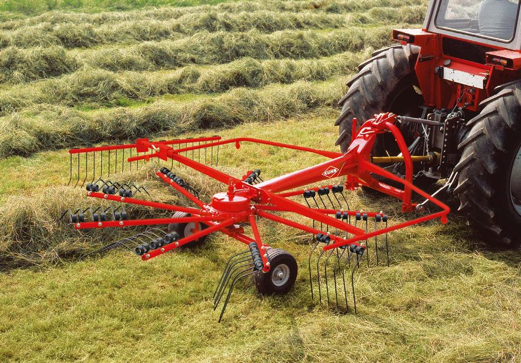 300 GM PROVEN RELIABILITY FOR SEVERAL DECADES As KUHN is the inventor of rotary rakes, the rakes have always been considered