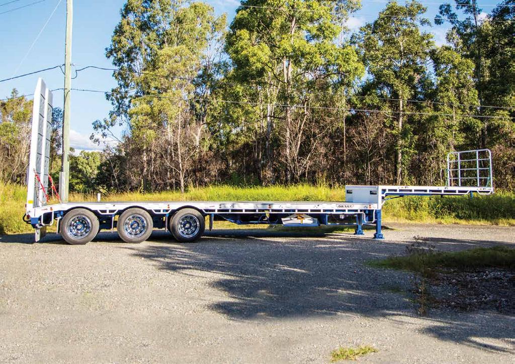 Low boy The Low Boy by Drake Trailers is a market leading heavy duty drop deck featuring low tare weight, high strength high tensile frame.