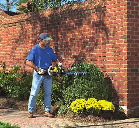Hedge Trimmers Never hedge on safety. When operating your hedge trimmer, keep both feet firmly on the ground and spread slightly apart. Firm footing is very important for safe operation.