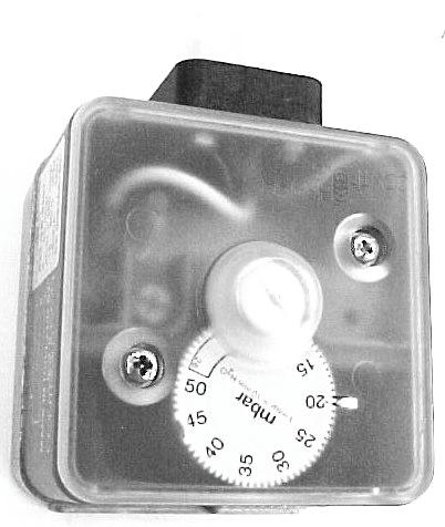 GO-11.. Gas Pressure Switches Gas Pressure Controls 60 This switch senses a change in the gas inlet or outlet pressure. 74 93 Features Easy to read set point scale.