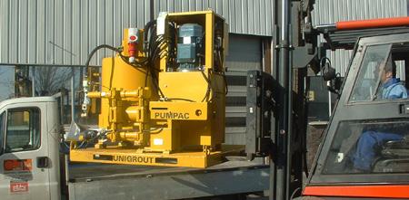 + Compact and mobile The Unigrout Flex M is known by its compact design and ease with which it is moved and mobilized.