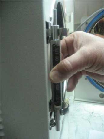 9. Perform final adjustment of the microswitch using a GO-NO GO gauge (P/N JIG411-0102) as follows: 9.
