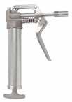 Capacity Included Items F101 Lever Gun 6,000 psi (413 bar) 14 oz (397 g) Rigid extension and coupler F106 Lever Gun 4,300 psi (296 bar) 14 oz (397 g) Rigid extension and coupler Standard Pistol Grip