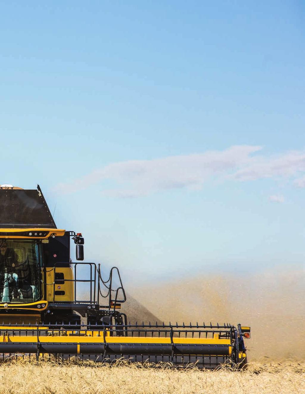 720CG HIGH-CAPACITY GRAIN HEADERS In conventional farming situations, the traditional high-capacity grain headers are