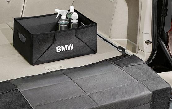 Fitted luggage compartment mat The durable, anti-slip and water-resistant mat