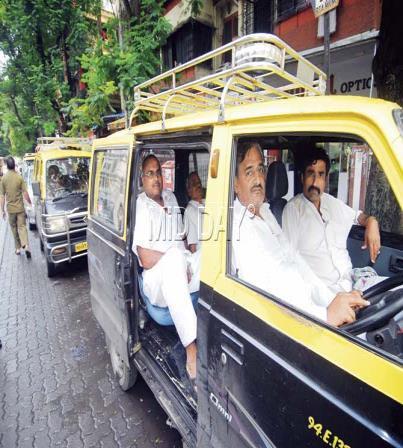 radio taxi/ auto drivers to entry of
