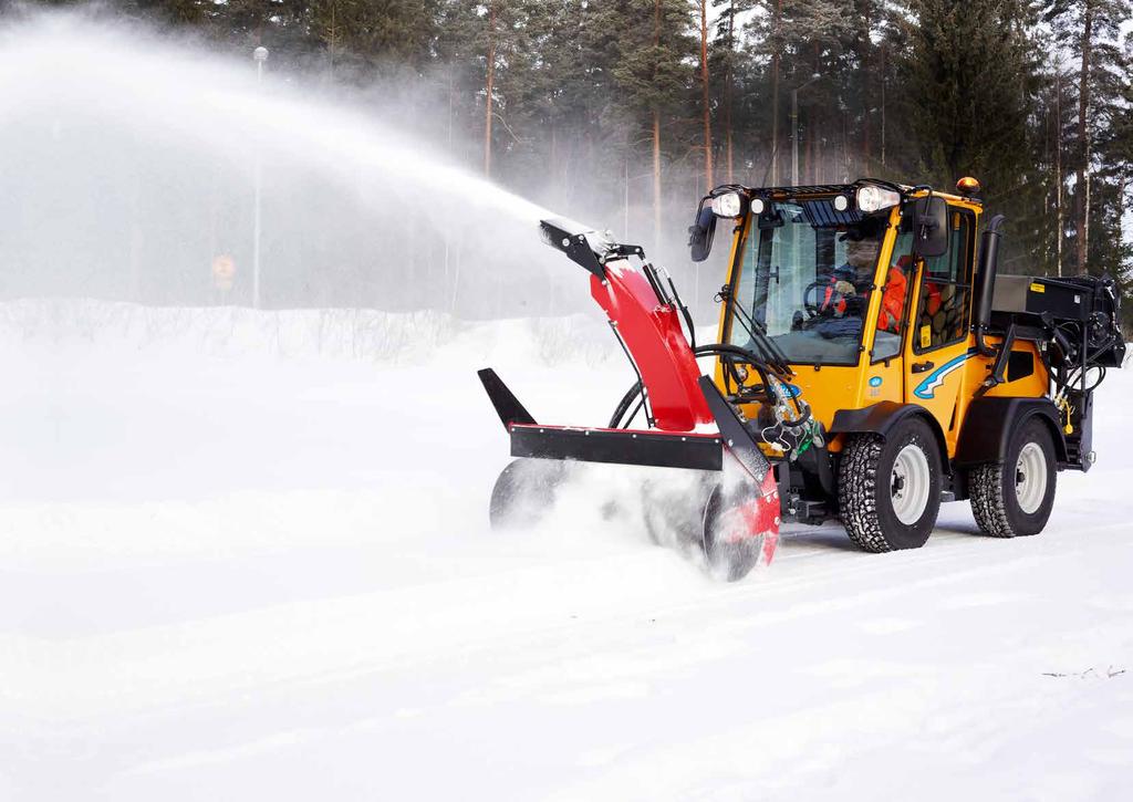 LITTLE GIANT MAXIMAL TRACTIVE FORCE IRRESPECTIVE OF WEIGHT DISTRIBUTION AND THE NUMBER OF WITH GROUND CONTACT The Wille 265 can cope with even the toughest snow-clearing operations.