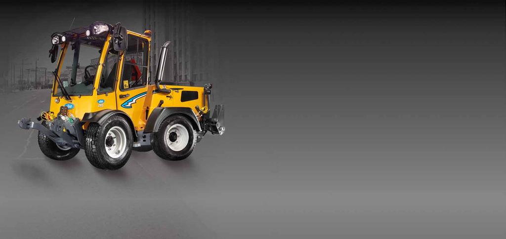 CAT C2.2 EU Off Road Stage 3A 4-cylinder diesel engine Displacement 2,216 cm 3 Output 36 kw (48 hp)/2,600 rpm Max. torque 143 Nm/1,800 rpm Fuel tank 50 l Battery 88 Ah Start motor 2.