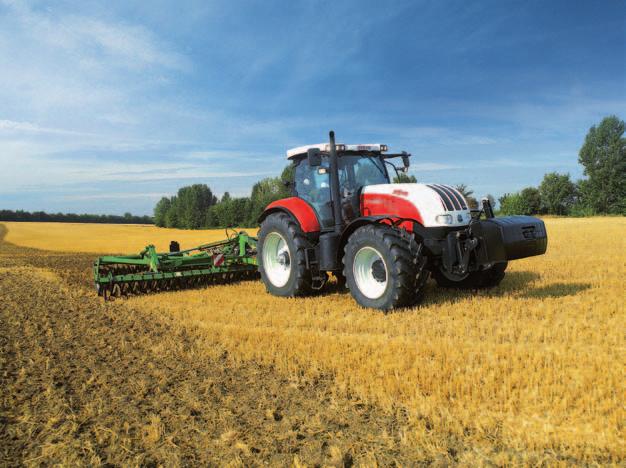 Farmers experience the productivity and economy of the CVT through its impressive time and effort saving features that all start in the command centre.