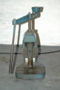 8 size OS Fly Press, No. 8 size; bed 450 x 400mm; throat 230mm; height under guides 225mm.