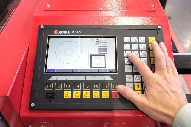 D420 New Controller Equipped with a 7-inch color LCD, which displays easy-to-understand graphical user interface.