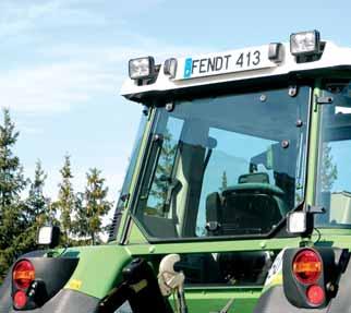 Often small things are what make everyday life with a Fendt so pleasant The 400 Vario is equipped with rear work lights as standard.