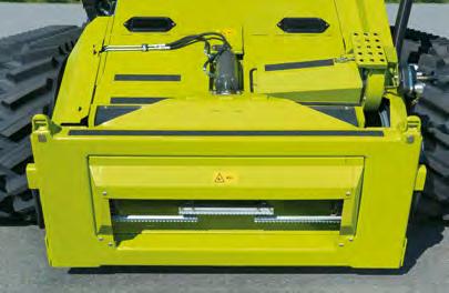 3 HP hydraulic feeder housing. Hydraulic adjustment of the cutting angle is performed by means of a hydraulic ram.