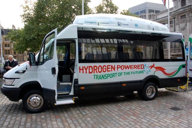 2. Classification of Vehicle systems HHEV University of Glamorgan Hydrogen Vehicles Hydrogen Bus The powertrain of UoGHB consists of a 12kW PEM fuel cell stack (Hydrogenics) 288v, 132 Amp/hr