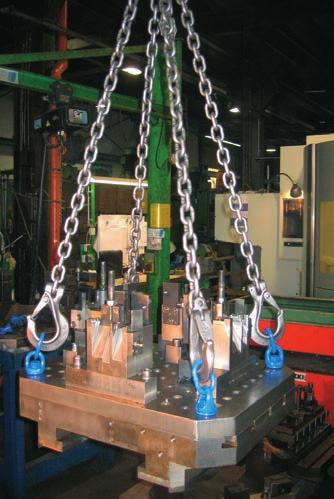 TLP Hoist Rings The TITAN Hoist Ring TWN 20 is capable of lifting with the working load limit in all directions. The coupling link is freely moveable in all directions.