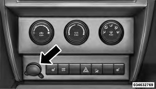 180 UNDERSTANDING THE FEATURES OF YOUR VEHICLE available when the ignition switch is in the ON or ACC position.