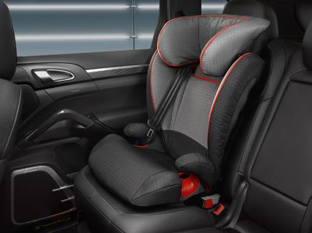 For increased safety, the Porsche Baby and Porsche Junior Seat ISOFIX have an independent five-point belt system.