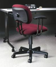 hown with Optional 7992 T Arm HON Every-Day Chair 7900 eries Task eating Clean, straightforward design Chair back is fully upholstered Moderate proportions add spaciousness to smaller work areas