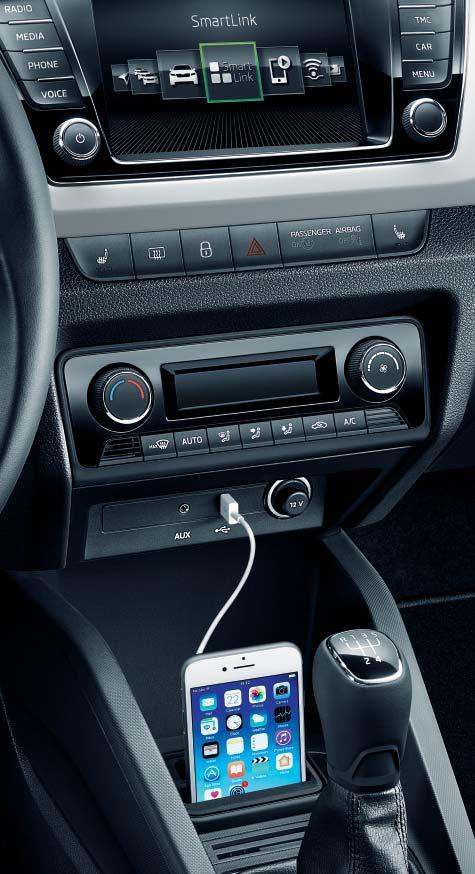 SMARTLINK+ With the SmartLink+ system (ŠKODA Connectivity bundle supporting MirrorLink, Apple CarPlay and Android Auto), the car s infotainment system enables the driver to safely use the phone while