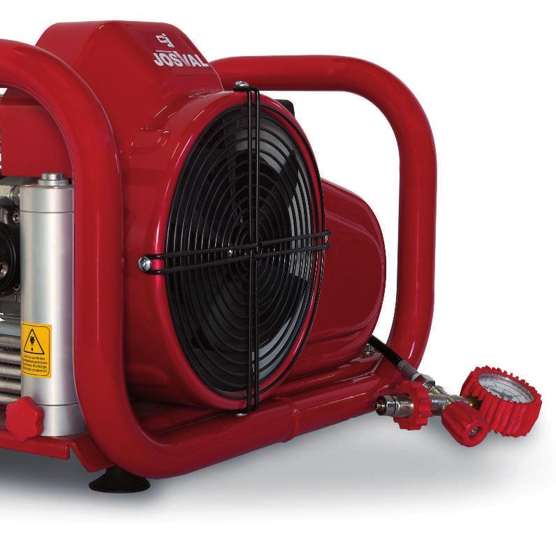 62 \ AQUATIC series AQUATIC series breathing air compressors are compact and lightweight.