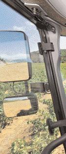 10 11 CAB QUIETER AND MORE COMFORTABLE BRAUD 9000L harvester cabs are fully suspended and soundproofed for a smoother, more comfortable drive.