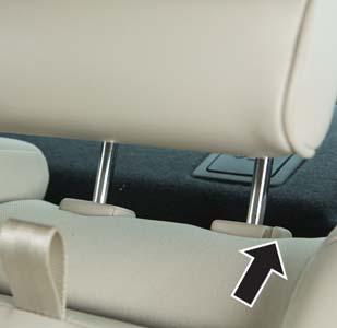 GETTING TO KNOW YOUR VEHICLE To raise the head restraint, pull upward on the head restraint.