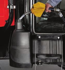 The single-piece bonnet gives easy access to the cooling package for cleaning purposes.