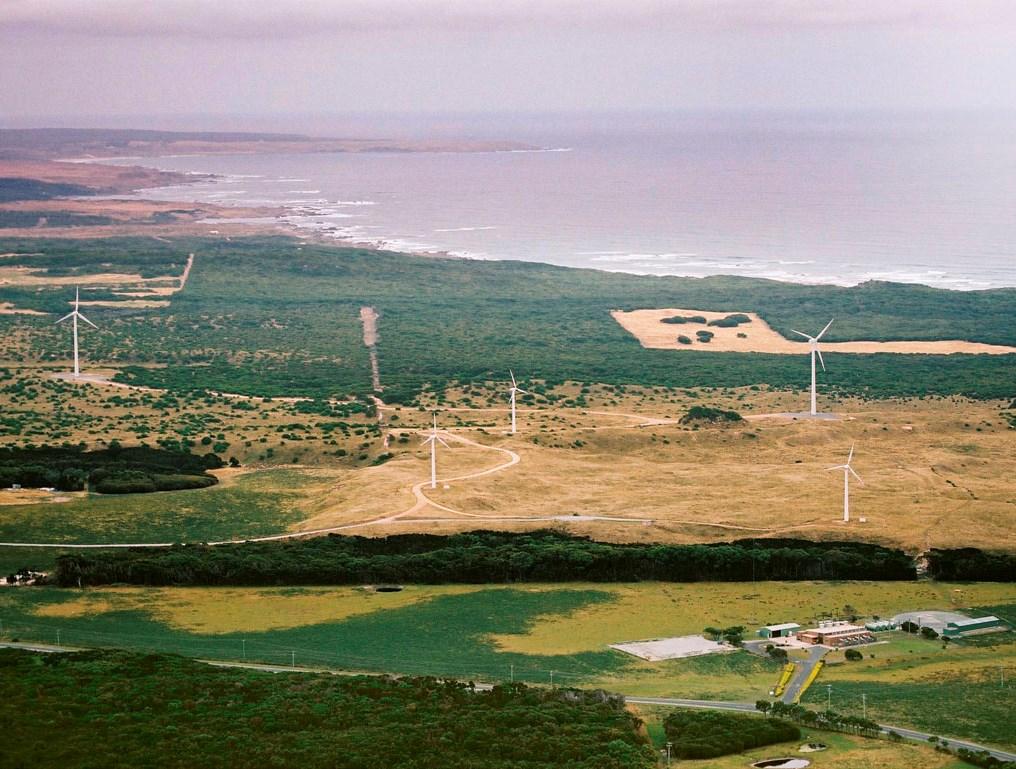 2004 Wind Farm Expansion Medium renewable energy penetration 2.45MW wind (1.