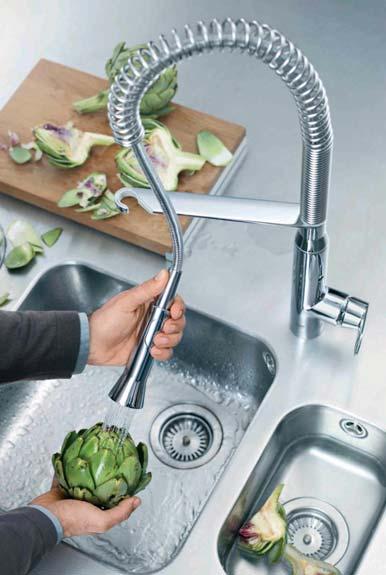 GROHE K7 Professional looks and professional level features; the K7 collection of kitchen taps has it