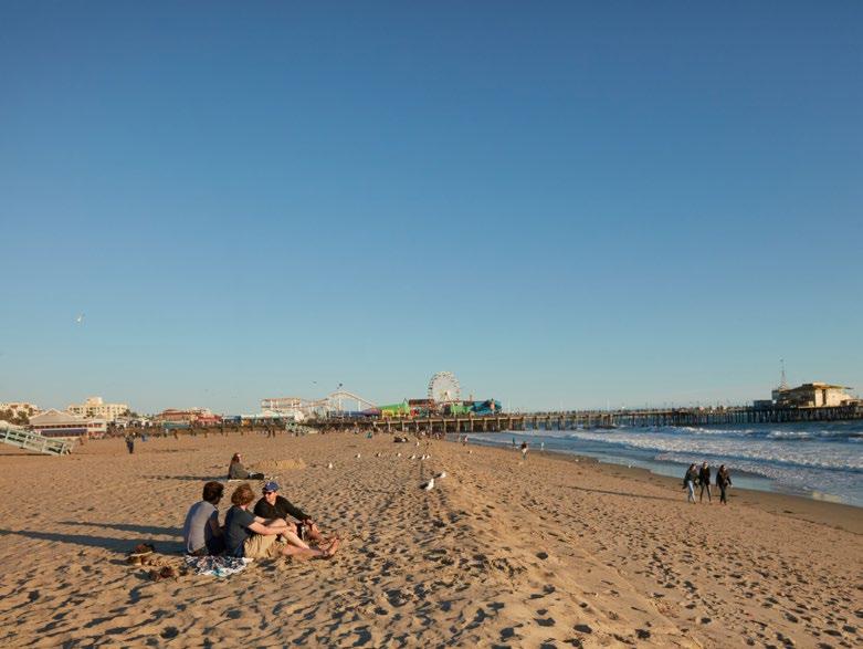A short ride to the beach and Downtown Santa Monica, the Building is also proximate to the 10 Freeway.