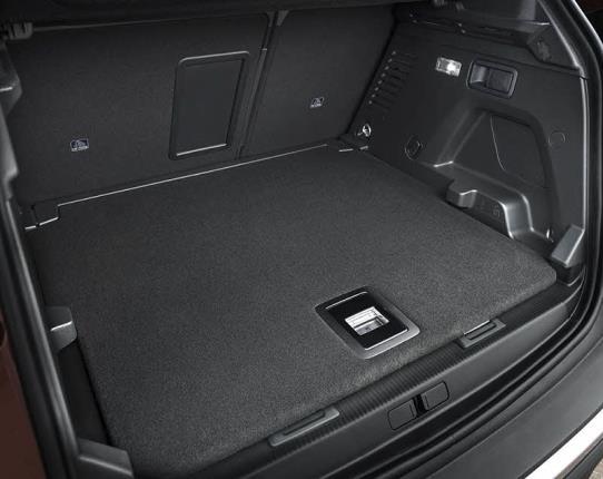 Intelligent Solutions Magic Flat Seating: 'Magic Flat' Seating Split Folding Rear Seats with 'Magic Flat' functionality: At the single pull of the quick release lever (located in the boot) or