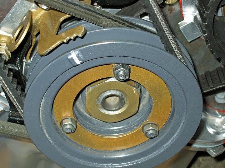 Setting the Static Ignition Timing First, it is advisable to ensure that the timing of the crankshaft and cam pulleys line up with their respective TDC marks as shown in photos 12, 13 & 14 above.