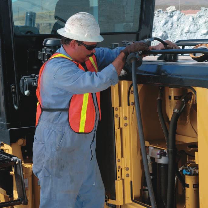 Serviceability and Customer Support Simplified service, world-class product support and Cat dealer-trained experts keep your fleet up and running, maximizing your equipment investment.