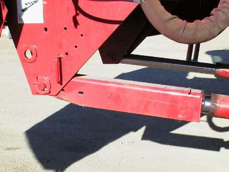 FEEDER SADDLE Positioning on Combine (May not be exactly as shown) e) Raise the feeder house completely.