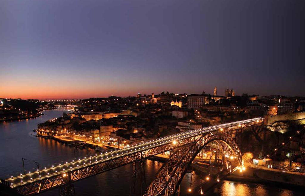 Oporto A world-class vintage The iconic 5-line and 70 km light rail system in Portugal s economic capital is a smart blend of three technologies: