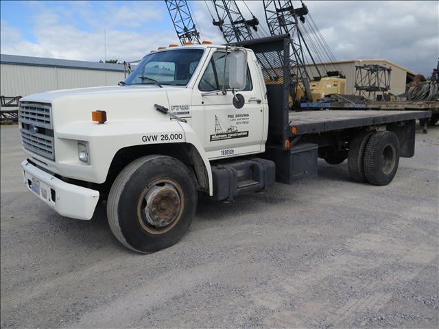 BRAKES, PROTECH CAB GUARD 1980 INTERNATIONAL 1854 TELESCOPIC PILE HAMMERS BOOM TRUCK, INT L A-210 6-CYL DIESEL, AMERICAN PILE DRIVING EQUIPMENT 150 2-SPD