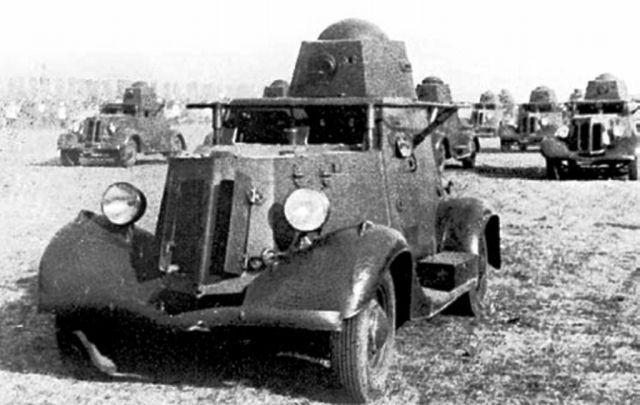 from the civilian GAZ-M1 car, which was itself a modified version of a Ford design, produced by the Nizhny Novgorod-based vehicle manufacturer GAZ. Full production of the BA-20 started in 1935.