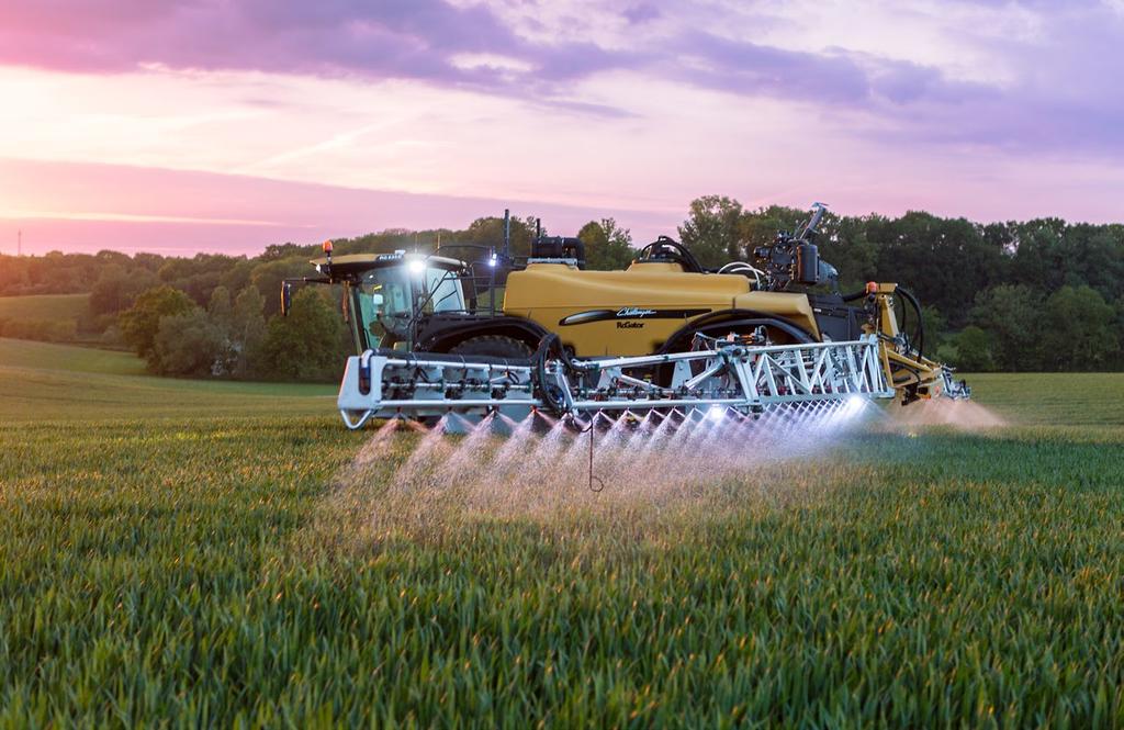 SUPERIOR SPRAYPACKS Much time and effort has been devoted to the design of the new RoGator tanks to ensure even weight distribution around the vehicle and a completely smooth, obstruction-free lining