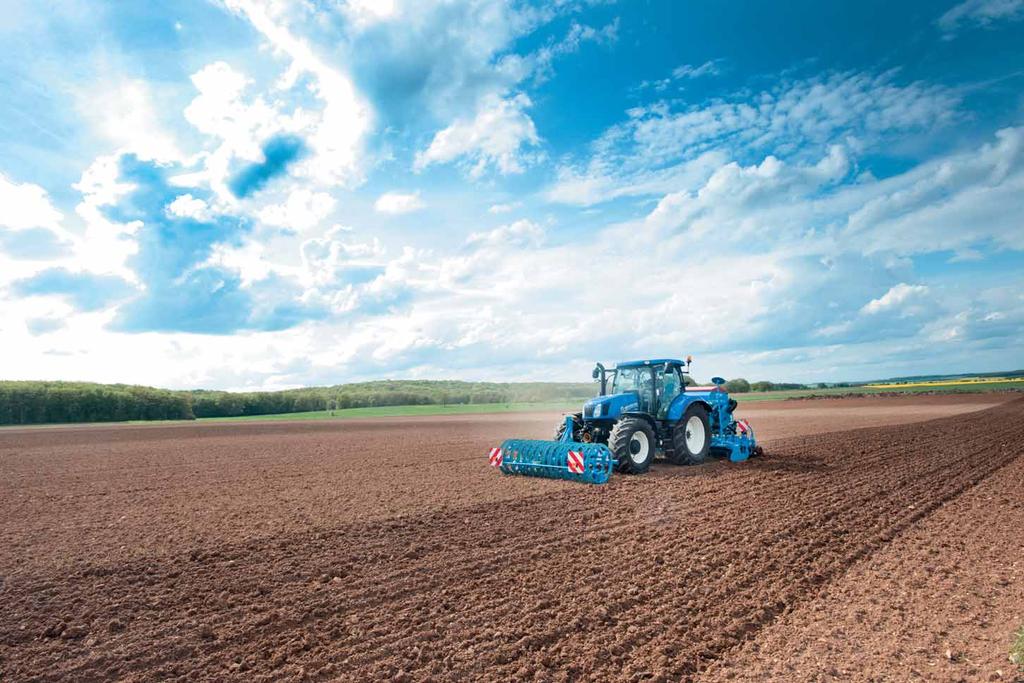 LEVELS OF ACCURACY AND REPEATABILITY New Holland offers five levels of accuracy. This enables you to select the right guidance correction signal to match your needs and budget.