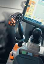All key controls are accessed from the armrest. Throttle, transmission and hydraulics. Everything you need to control is intuitively selected. More advanced features can be quickly accessed.