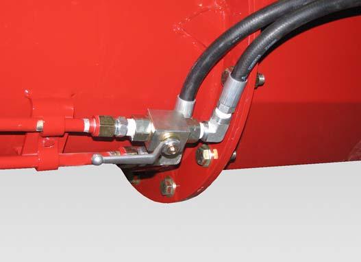 Figure 06 B-040A B-0409 Route the quick coupler hoses along the input box and