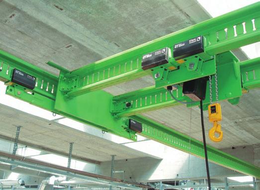 5 Complete small crane technology _ A production area has been equipped with four KT 2000 small cranes on two runways.